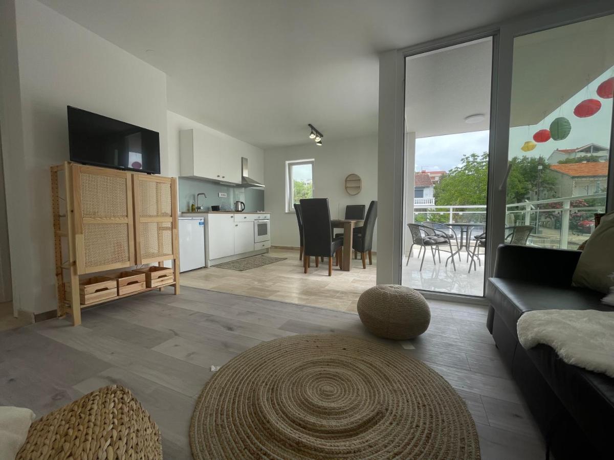 Vila Regina Apartment Paloma With Swimming Pool Jezera Exterior photo