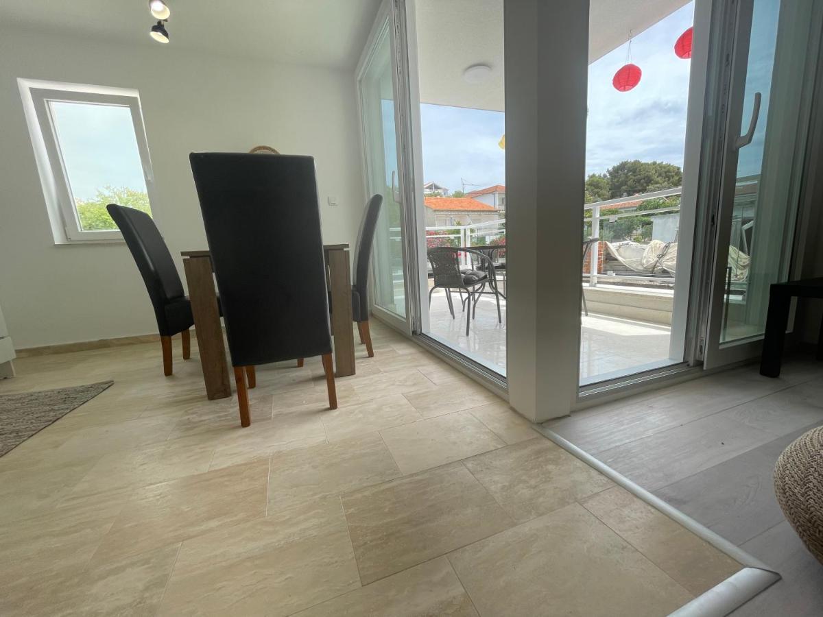 Vila Regina Apartment Paloma With Swimming Pool Jezera Exterior photo