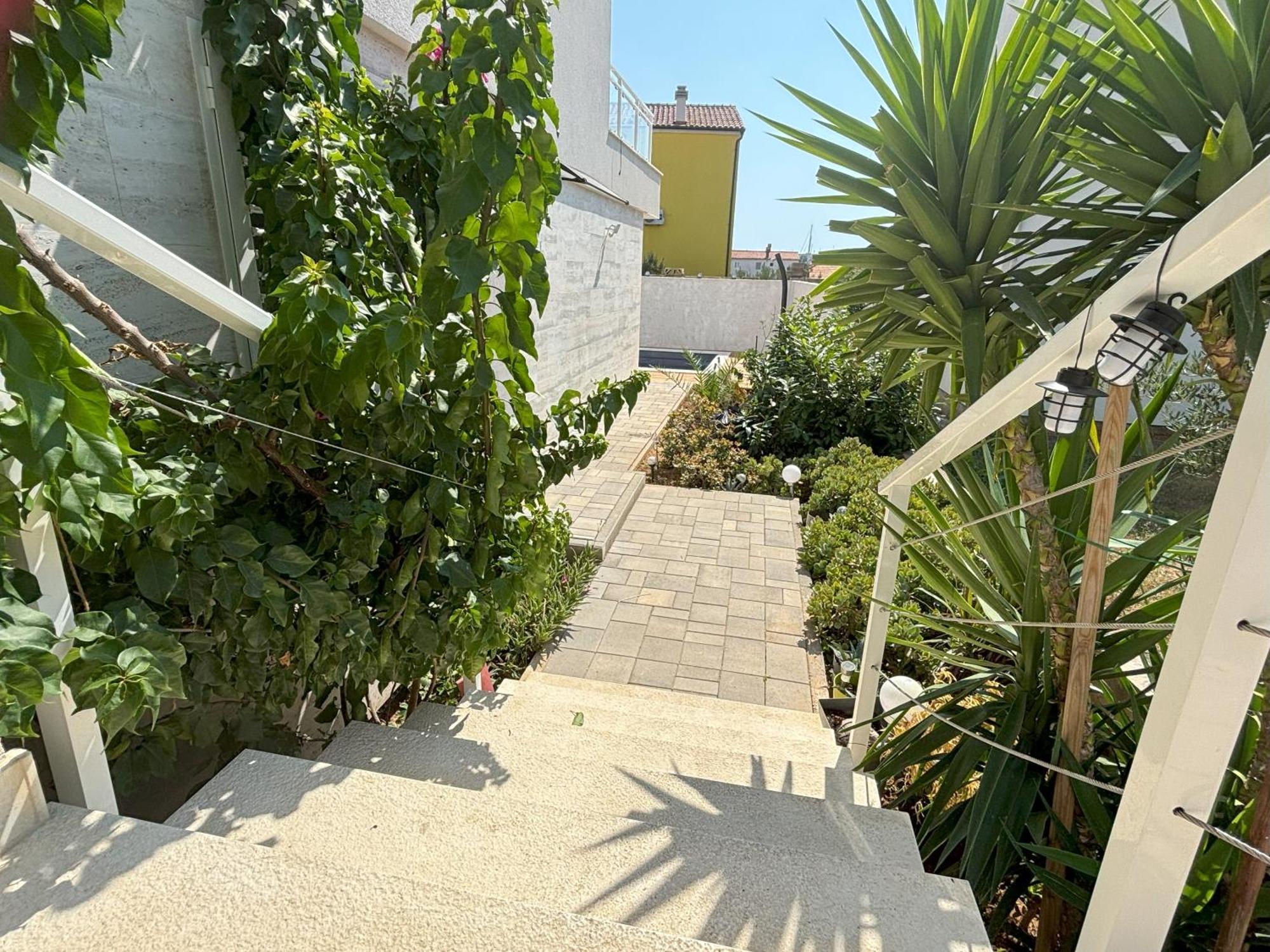 Vila Regina Apartment Paloma With Swimming Pool Jezera Exterior photo